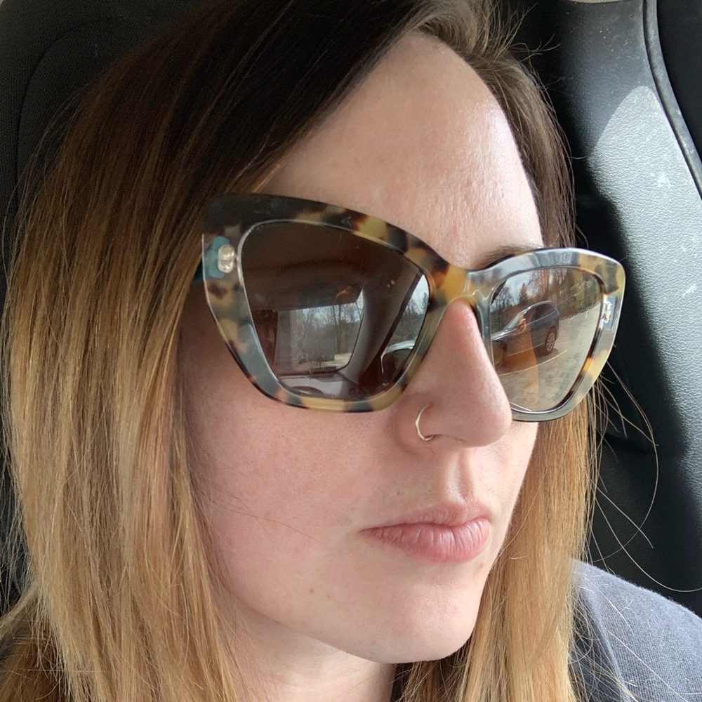 Meet your Posher, Rachel